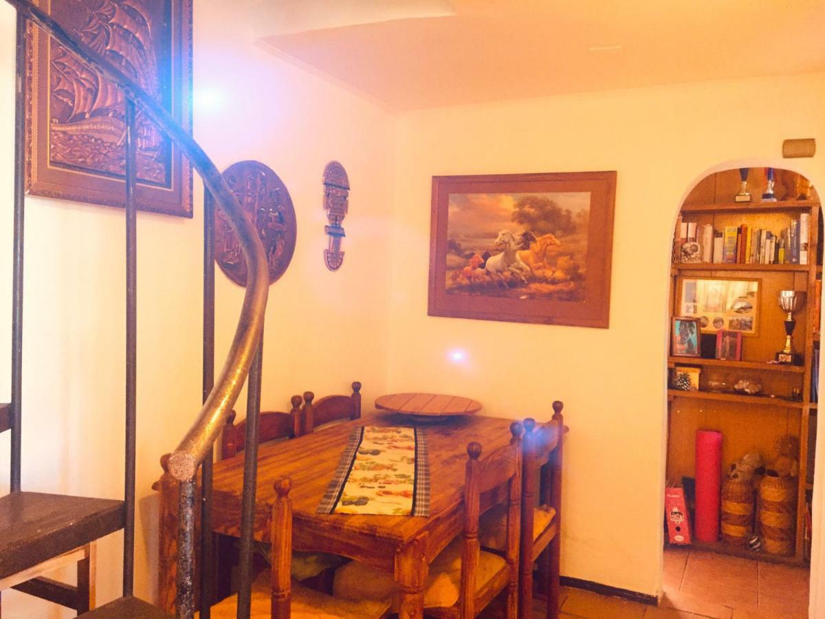 Hospedaje La Reina U 산티아고 외부 사진
